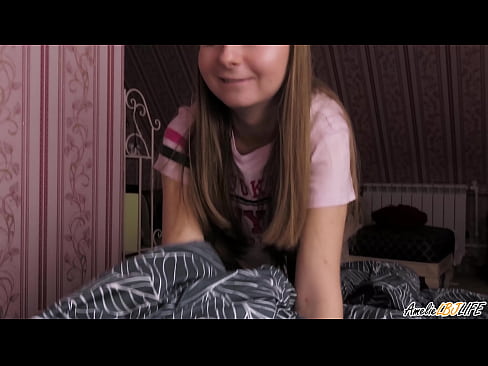 ❤️ Blonde Sucks her Best Friend Deeply και παίρνει σπέρμα στο στόμα της ️❌ Πόρνο ️